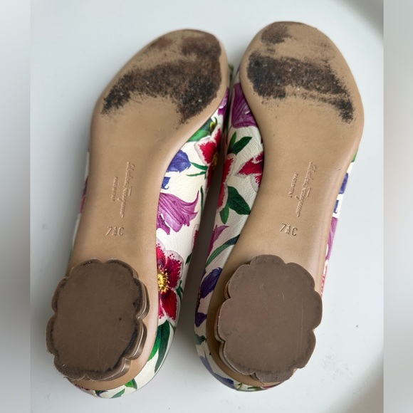 Salvatore Ferragamo Sarno Flower Heel shoes, leather, 0.6’ heel, US 7.5, Italy - Picture 4 of 4